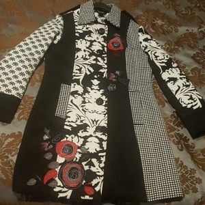 NWOT "Moka Sport" Black& White Coat
